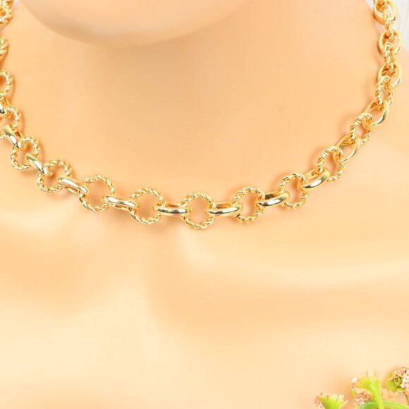 "Minimalist & Elegant Necklace Chain – Perfect for Women & Girls | UNVRC1594 - Picture 9 of 10